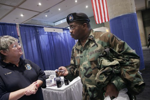 photo of Veteran speaking with a Police recruit