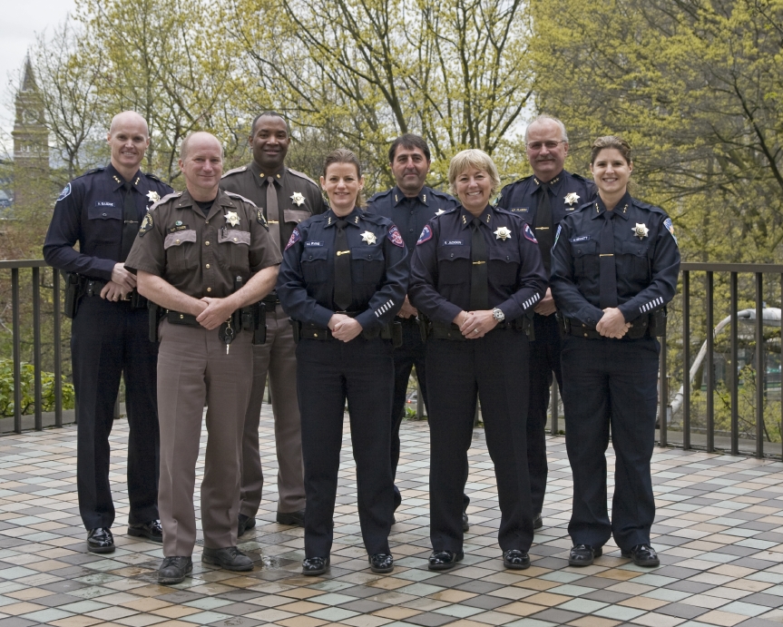 photo of King County Sheriff officers